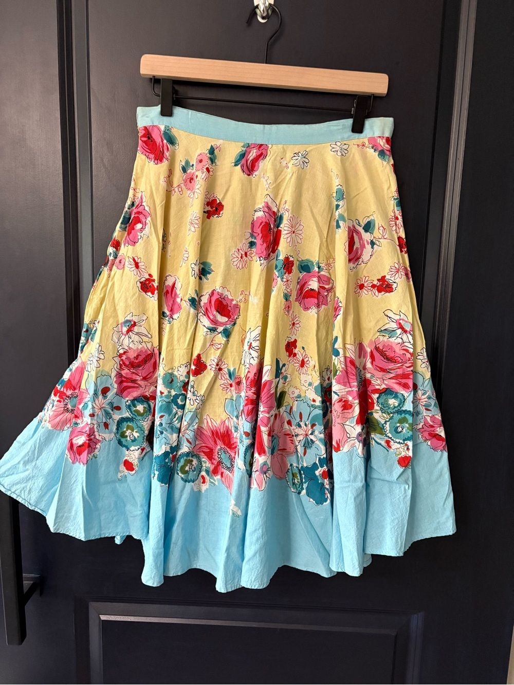 Floral A-Line Midi Skirt in Yellow & Light Blue Vintage Sequins 100% Cotton M